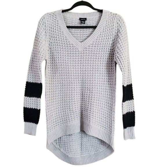 Rue 21 Women's Gray Crochet Knit High-Low Tunic Sweater Size Small - Picture 1 of 10